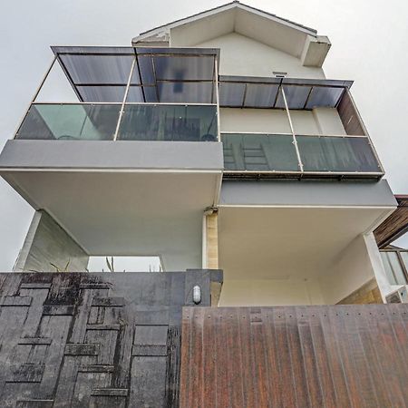 Butterfly2 Hotel Canggu  Exterior photo