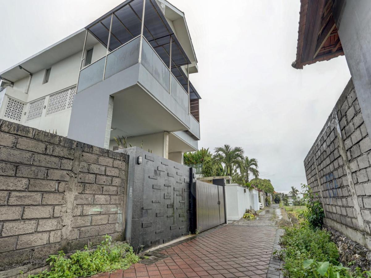 Butterfly2 Hotel Canggu  Exterior photo